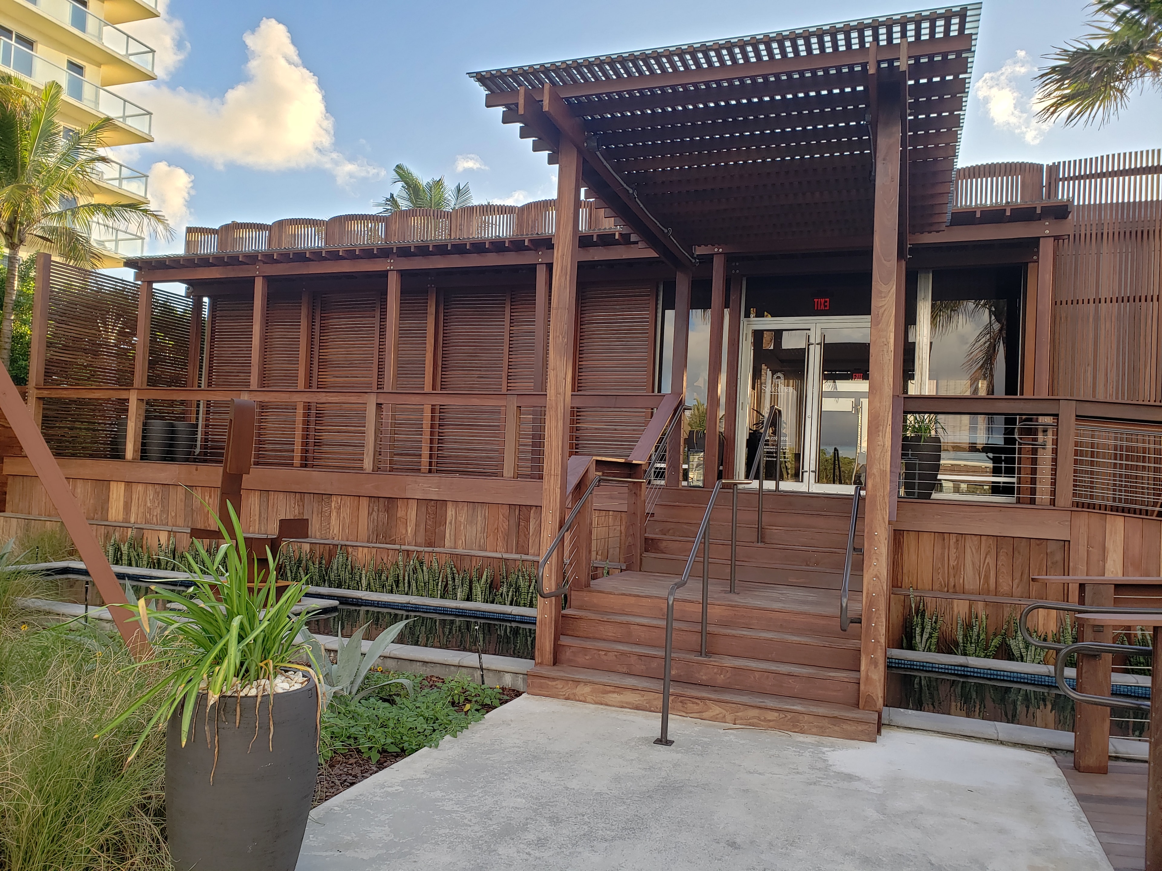Solemar Pompano Beach — Deckmasters of South Florida